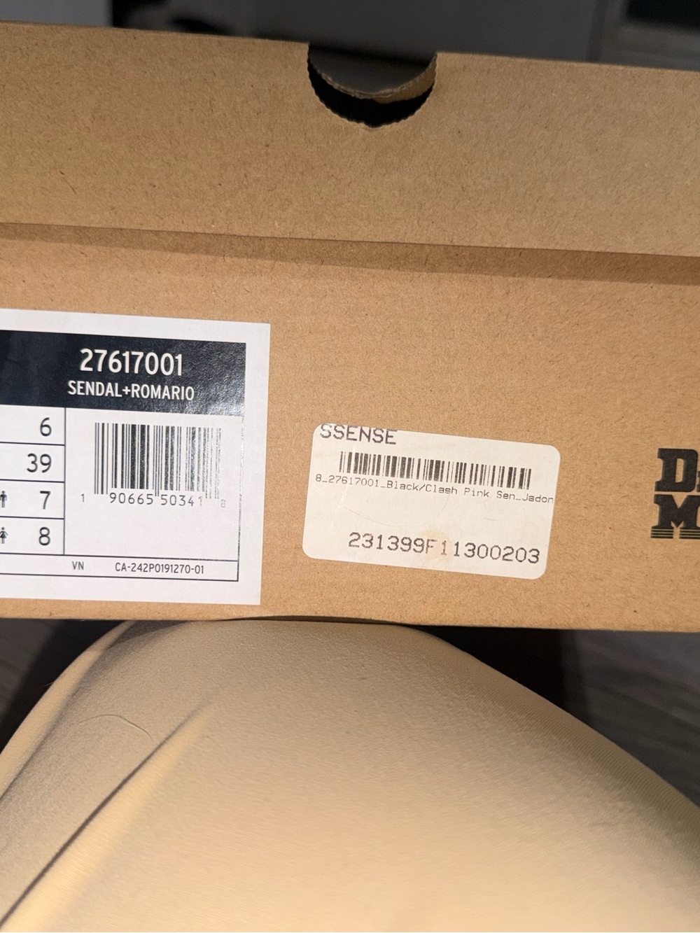 Dr. Martens Jadon II Neon Star Platform Boots Women’s 8 (PRICE IS FIRM) - Picture 9 of 9